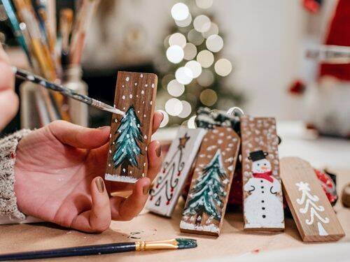 Kreatywne pomysły na dekoracje świąteczne, które sprawią, że Twój dom będzie odświętny w tym sezonie świątecznym